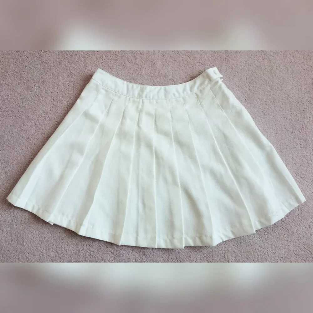 Striped Crochet Trim T-Shirt + White Pleated Mini Skirt Set - Picture 11 of 16